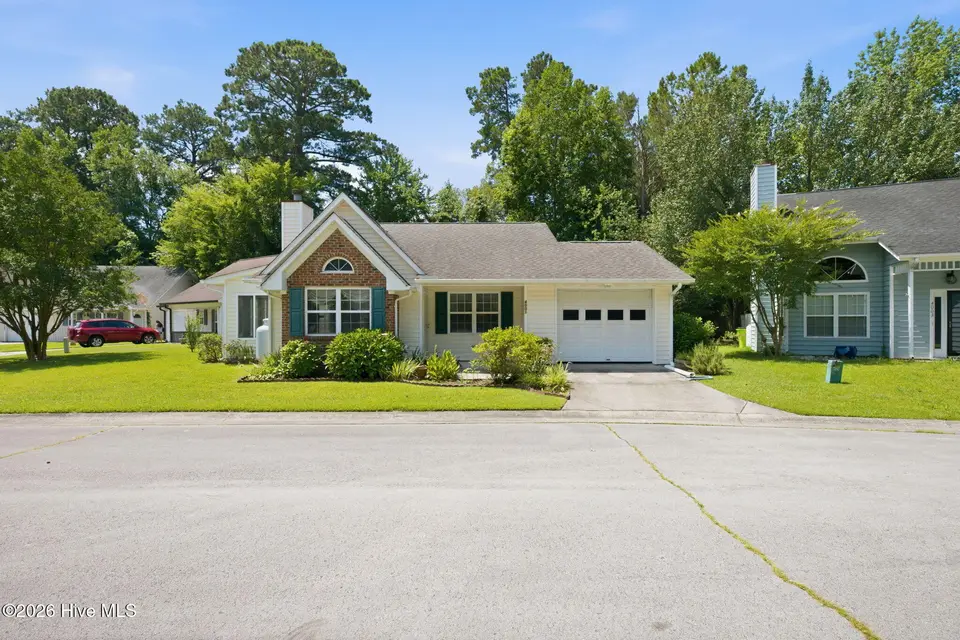 4001 Gaston Court, New Bern, NC 28562 – photo 1 of 32: 1-web-or-mls-DSC_3850