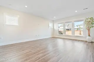 1368 Trisail Terrace, Wilmington, NC 28412 – photo 12: 1368 Trisail living