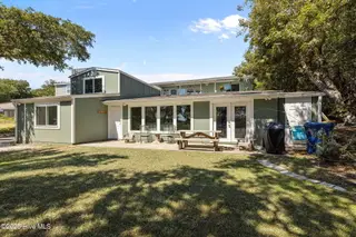 145 Hoop Pole Creek Drive B, Atlantic Beach, NC 28512 – photo 2: 2-web-or-mls-1S3A9311