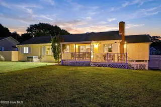 108 Gull Harbor Drive, Newport, NC 28570 – photo 10: 4-web-or-mls-IMG_4728_NT