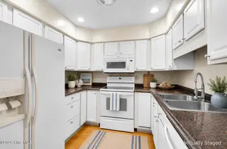 1106 Caracara Drive, New Bern, NC 28560 – photo 4: 1106 Caracara Drive