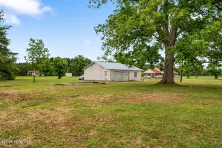 2932 Catherine Lake Road, Richlands, NC 28574 – photo 3: 2932catherinelake_026