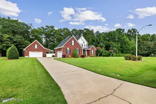 314 Clay Brook Drive, Goldsboro, NC 27530 – photo 4: 314 Clay Brook Dr-4