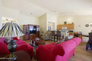 910 Elderberry Lane SW, Sunset Beach, NC 28468 — 3-bedroom home in Wyndfall, Sunset Beach, NC, photo 5 of 31: 8-web-or-mls-910 Elderberry Ln-8