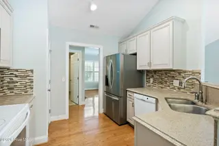 4934 Alamance Drive SE, Southport, NC 28461 — 4-bedroom home in Seaspray Cove, Southport, NC, photo 18 of 64