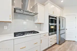 1368 Trisail Terrace, Wilmington, NC 28412 – photo 20: 1368 Trisail kitchen 4