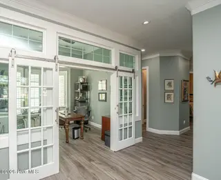 565 Westchester Place SW, Ocean Isle Beach, NC 28469 – photo 15: 565 Westchester Pl SW Ocean-large-005-00