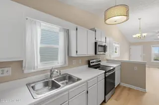 707 Varsity Drive, Wilmington, NC 28403 – photo 12