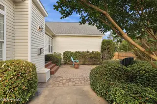 416 Edenton Court, Winterville, NC 28590 – photo 6: 40_892a8055_autoremove_39874632