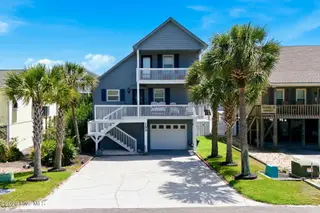 153 Brunswick Avenue W, Holden Beach, NC 28462 – photo 1