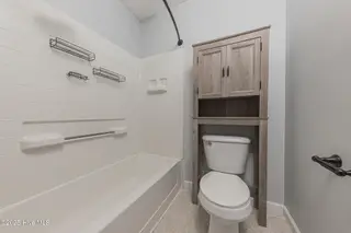 353 Potters Hill Road, Richlands, NC 28574 — 3-bedroom home, Richlands, NC, photo 18 of 32: 36MASTER