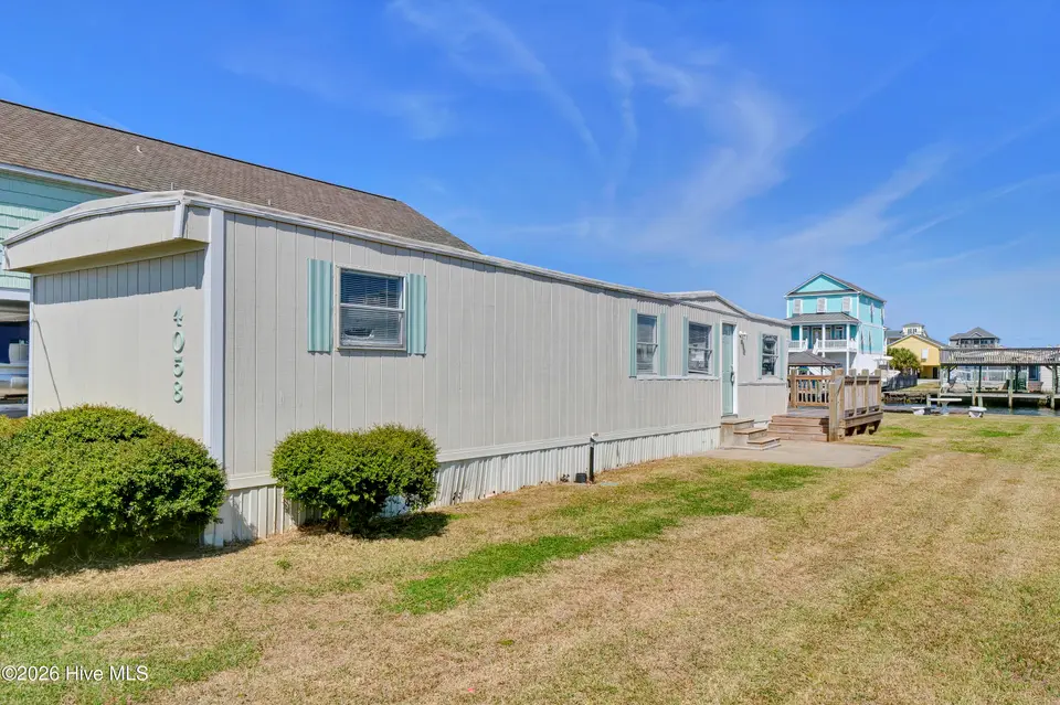 4058 4th Street, Surf City, NC 28445 – photo 1 of 27: P3188081