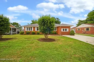 118 Rosewood Avenue, Elizabeth City, NC 27909 – photo 5: Front Center Street View