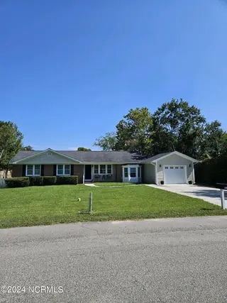 804 Fayetteville Avenue, Carolina Beach, NC 28428 – photo 8: 804 Fayetteville cb24