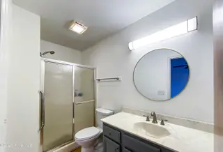 1206 Peyton Circle B, Greenville, NC 27834 – photo 11: mainbathroom 1