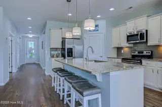 520 Slippery Rock Way, Calabash, NC 28467 — 3-bedroom home in The Farm, Calabash, NC, photo 3 of 33: Kitchen