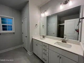 1207 Mandevilla Drive SE, Bolivia, NC 28422 – photo 21: Owners Bathroom