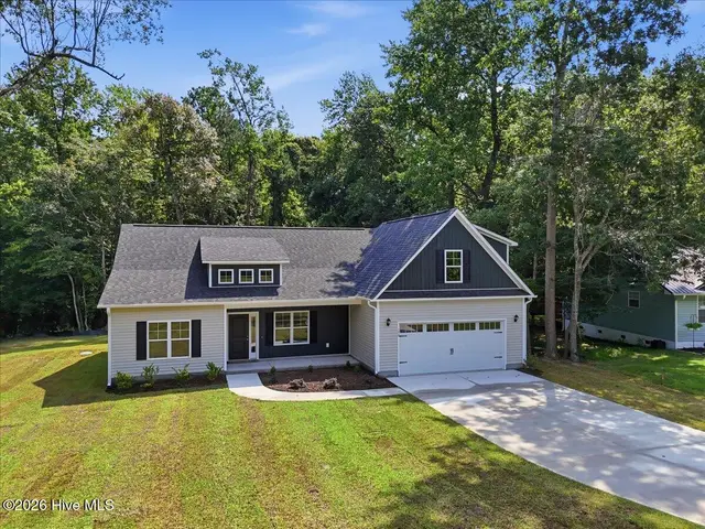 170 Middleton Place, Sneads Ferry, NC 28460