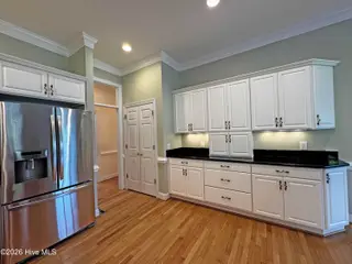 140 Steeplechase Way, Southern Pines, NC 28387 – photo 8: Stainless Appliances