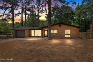 390 E Indiana Avenue, Southern Pines, NC 28387 – photo 2: 1-web-or-mls-390 East Indiana Ave_2 - Co