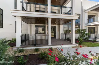 805 Mulberry Street Unit 113, Beaufort, NC 28516 – photo 2: Exterior