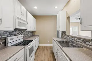 1508 Honeybee Lane, Wilmington, NC 28412 – photo 15: 15_img_4694