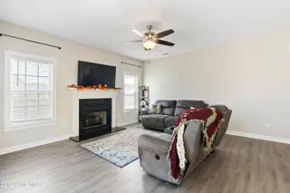 600 Brunswick Drive, Jacksonville, NC 28546 – photo 10: mls-DSC06303
