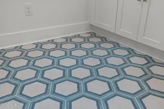 504 N 25th Street, Morehead City, NC 28557 – photo 18: Laundry floors