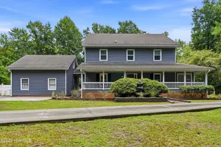 305 Grovediere Lane, Hampstead, NC 28443 — 4-bedroom home in Forest Sound, Hampstead, NC, photo 1 of 75