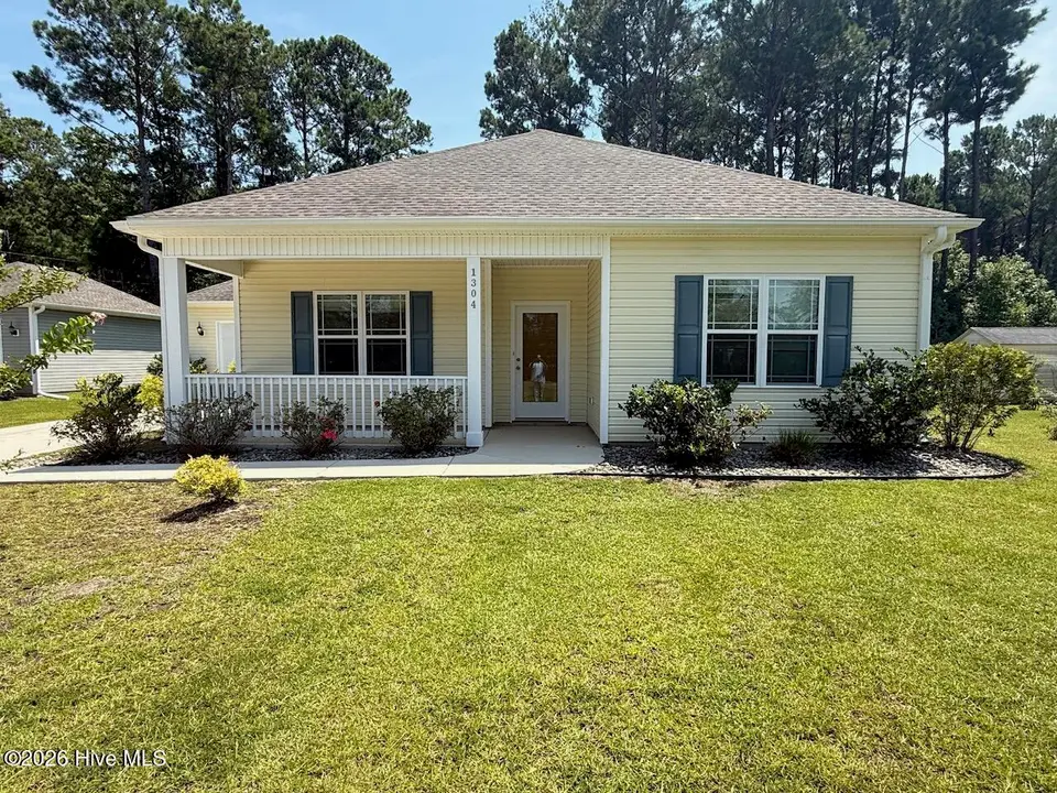 1304 Old Folkstone Road, Sneads Ferry, NC 28460 – photo 1 of 28
