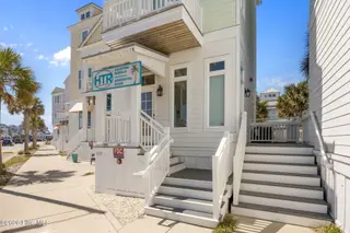110 West Drive B, Atlantic Beach, NC 28512 – photo 3: 22-web-or-mls-IMG_6172