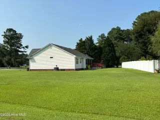 208 Pinewood Drive, New Bern, NC 28562 – photo 7: IMG_0879