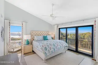 545 Salter Path Road L7, Pine Knoll Shores, NC 28512 – photo 5: Primary Bedroom