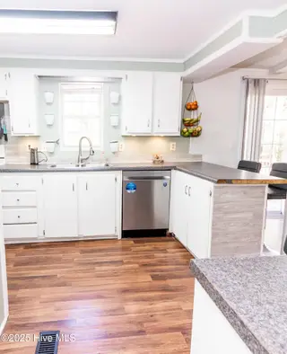 312 Peanut Road, Hampstead, NC 28443 — 3-bedroom manufactured home, Hampstead, NC, photo 11 of 43: IMG_0746