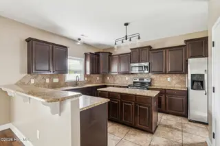 103 Cedric Court, Goldsboro, NC 27530 – photo 8: 103_Cedric_Ct_Goldsboro_NC_USA-Kitchen-2
