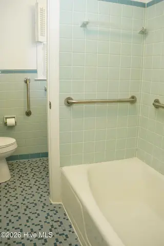 1215 N Respess Street, Washington, NC 27889 — 3-bedroom home, Washington, NC, photo 11 of 17: DSC01362