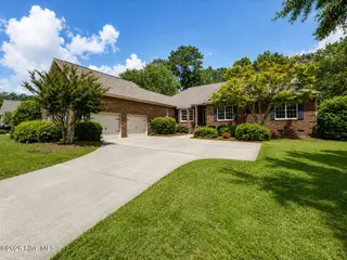 606 Taberna Circle, New Bern, NC 28562 – photo 3: Side View