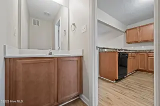1004 Grandeur Avenue, Jacksonville, NC 28546 – photo 17: 40-web-or-mls-_RAD8357