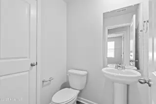 508 Bellefonte Court, Richlands, NC 28574 – photo 7: Half Bathroom