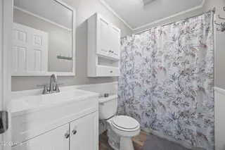 112 Dogwood Circle, Leland, NC 28451 – photo 24: Bathroom (24)