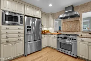 4065 Scotts Hill Loop Road, Wilmington, NC 28411 – photo 13: 015_p1988433_33