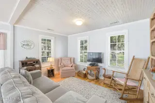 493 Island Road, Harkers Island, NC 28531 – photo 7: Living Room