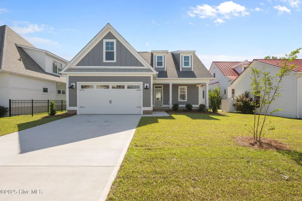 4070 Reunion Pointe Lane, New Bern, NC 28562 – photo 1 of 49: 2-web-or-mls-DSC_4317