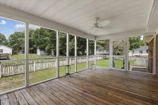 2495 Stratford Drive, La Grange, NC 28551 – photo 8: 08-2495 Stratford Dr-8