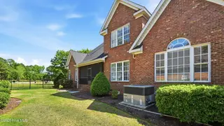 2025 Cornerstone Drive, Winterville, NC 28590 – photo 11: 7-web-or-mls-2025Cornerstone_007