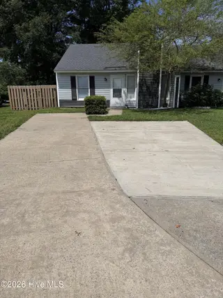 138 Twin Wood Drive, Havelock, NC 28532 – photo 2: IMG_3502