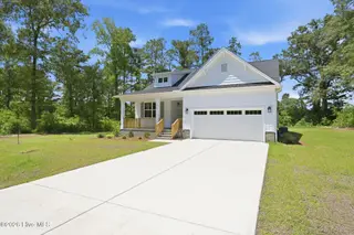 2514 Starling Lane, New Bern, NC 28562 – photo 1: f26a945e-9dab-4f9e-8544-dd926010e255