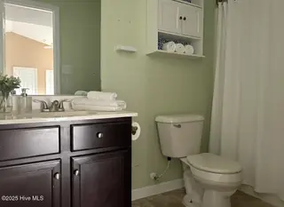 131 Marcil Lane, Hampstead, NC 28443 — 3-bedroom home in Marcil Village, Hampstead, NC, photo 9 of 17: IMG_7196