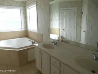 308 Barrel Drive, Winterville, NC 28590 – photo 15: MASTER BA 2 DSCN0062