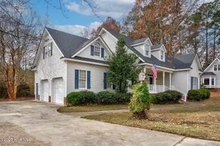 304 Woodfield Drive, Nashville, NC 27856 – photo 3: 042-304WoodfieldDrive-Nashville-NC-27856